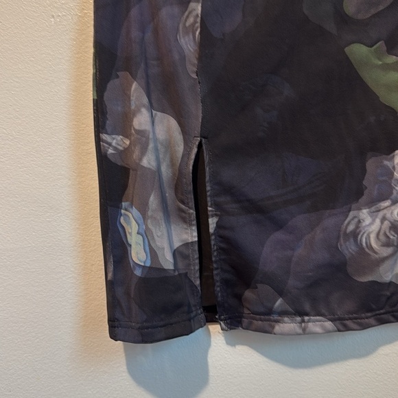 White Fox large mini skirt sheer mesh - Picture 4 of 7